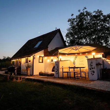 Haziko Dom wakacyjny Balatonalmádi