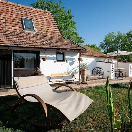 Házikó * Balatonalmádi