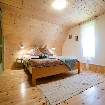 Házikó Nyaraló Balatonalmádi