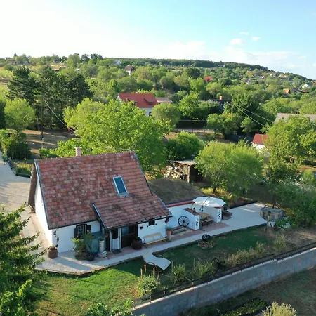 Dom wakacyjny Haziko Balatonalmádi