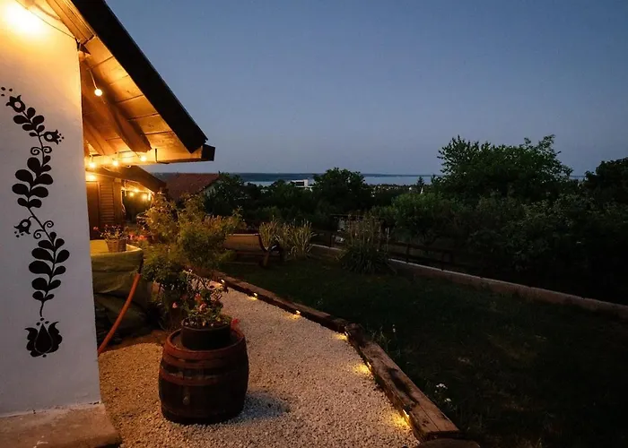 Haziko בית נופש Balatonalmádi